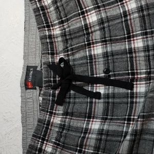 Hanes Men's Flannel Pajamas Size M